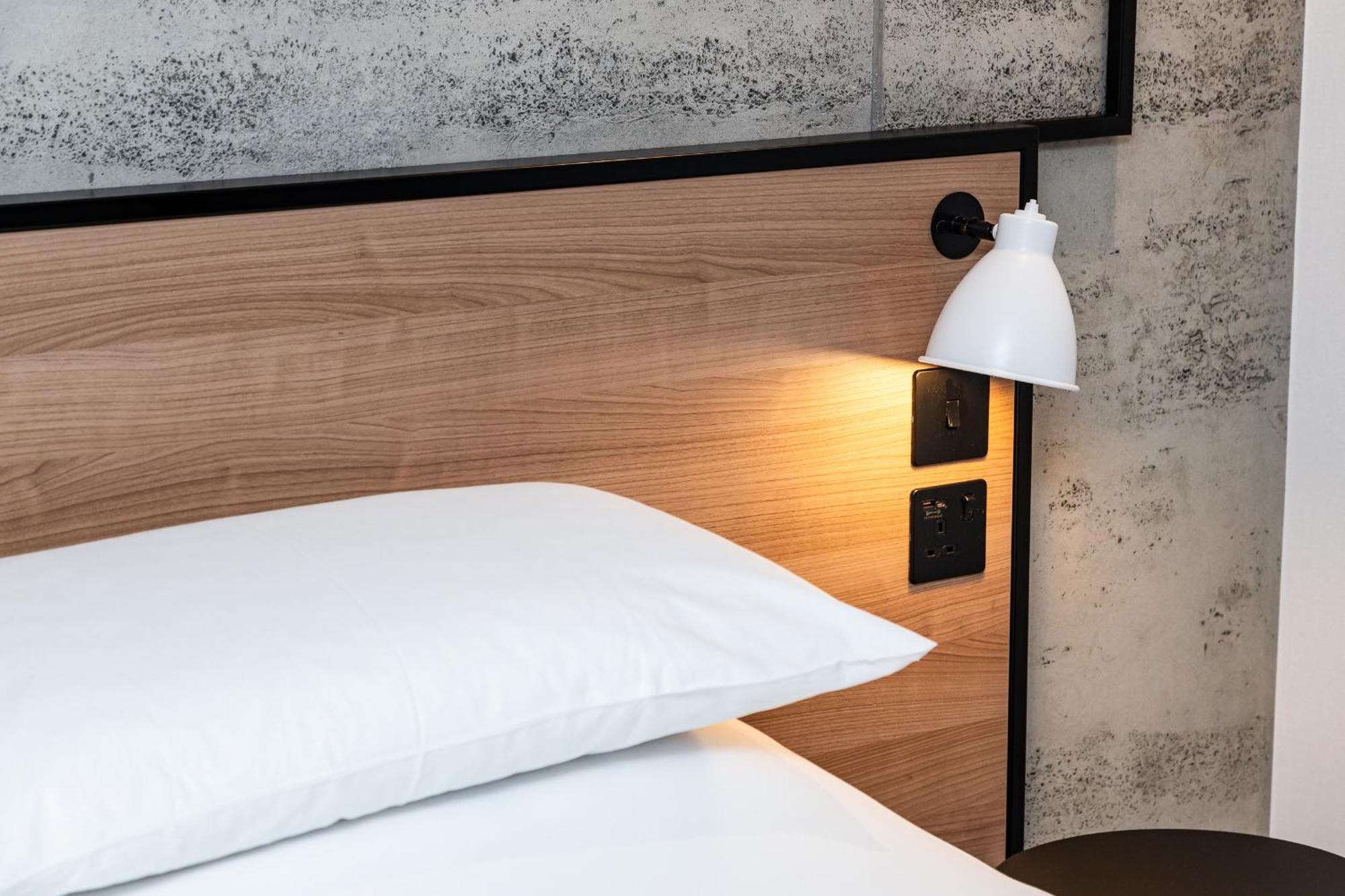 Ibis Coleraine Riverside エクステリア 写真