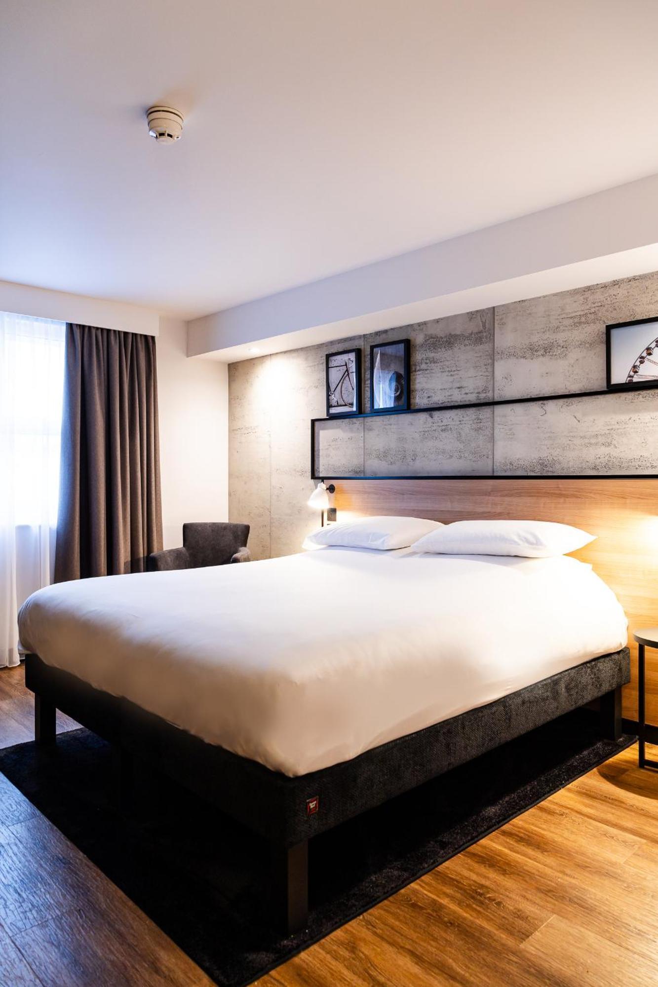 Ibis Coleraine Riverside エクステリア 写真