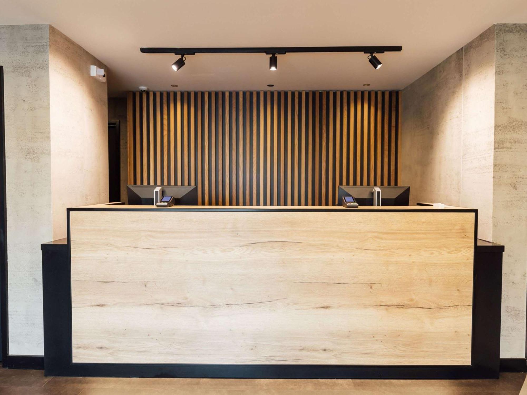 Ibis Coleraine Riverside エクステリア 写真